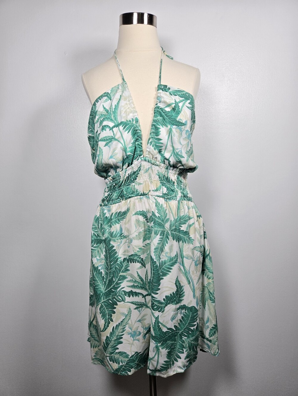 NEW H&M Halter Plunge Neck White Green Palm Leaf Print Romper Size XL